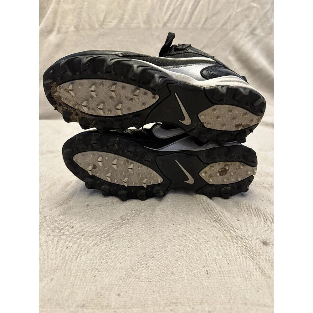 Nike Land Shark Legacy Youth Cleats Size 4.5Y Black. 396263-012